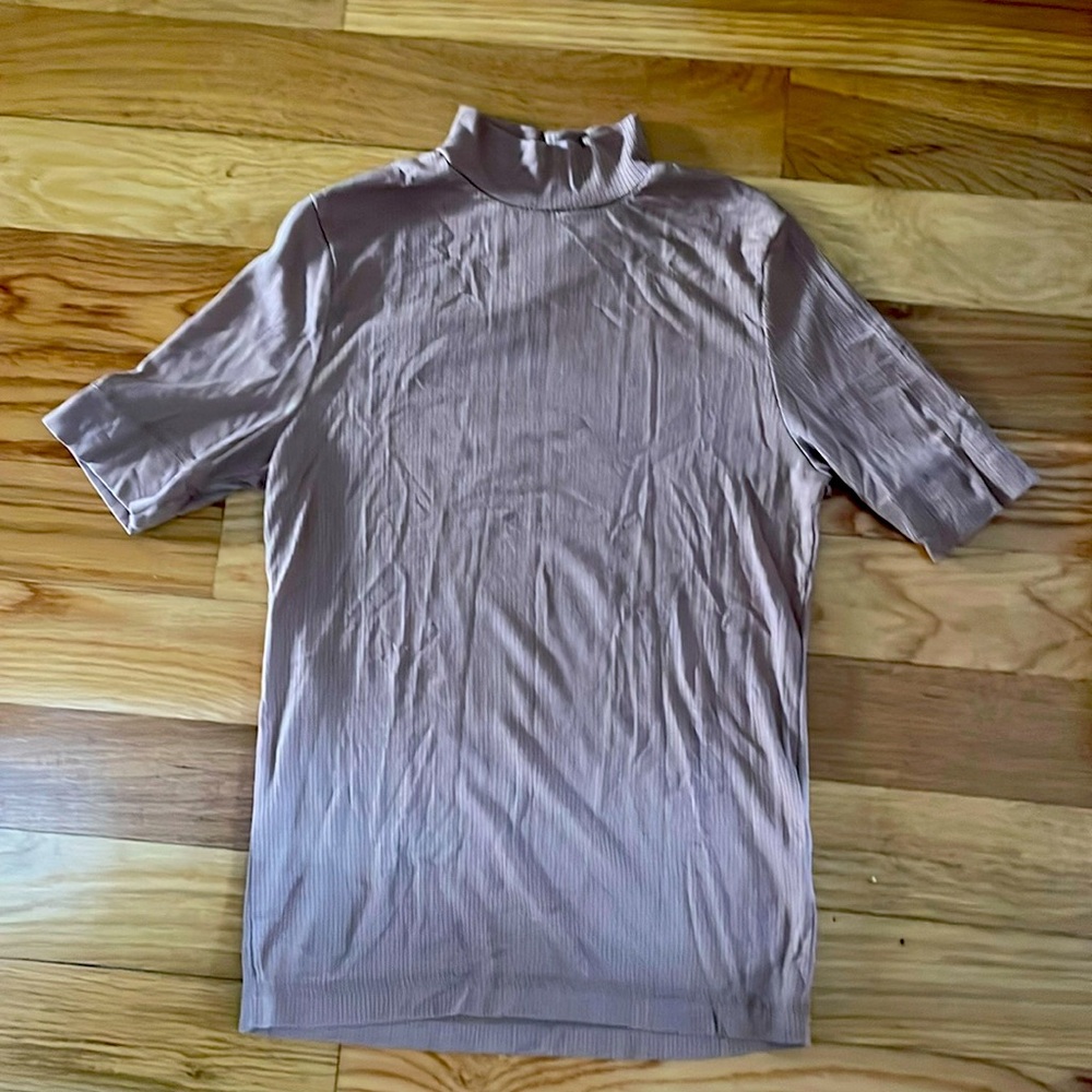 Everlane top
